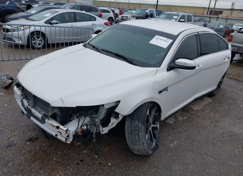 Photo 2 of 2015 Ford Taurus SEL (VIN 1FAHP2E84FG167413)