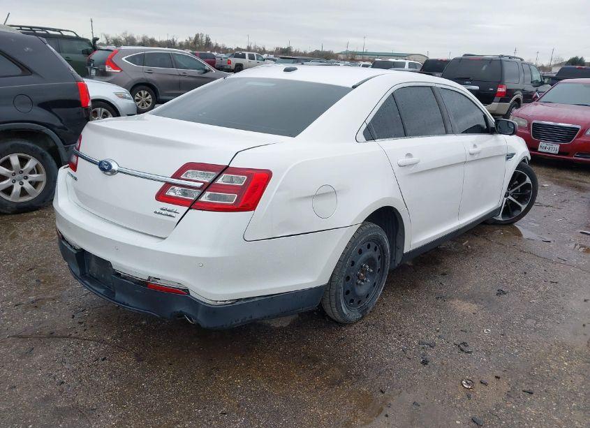 Photo 4 of 2015 Ford Taurus SEL (VIN 1FAHP2E84FG167413)