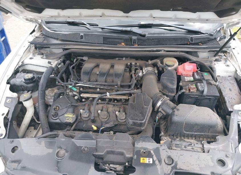 Photo 10 of 2013 Ford Taurus SEL (VIN 1FAHP2E85DG103054)