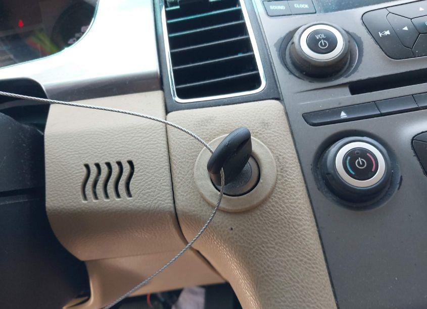 Photo 11 of 2013 Ford Taurus SEL (VIN 1FAHP2E85DG103054)