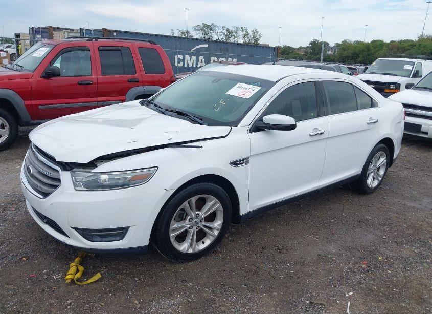 Photo 2 of 2013 Ford Taurus SEL (VIN 1FAHP2E85DG103054)