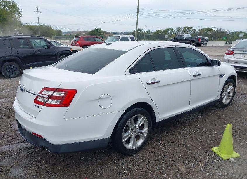 Photo 4 of 2013 Ford Taurus SEL (VIN 1FAHP2E85DG103054)