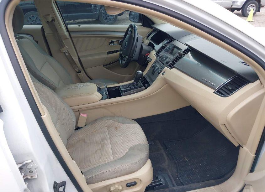 Photo 5 of 2013 Ford Taurus SEL (VIN 1FAHP2E85DG103054)