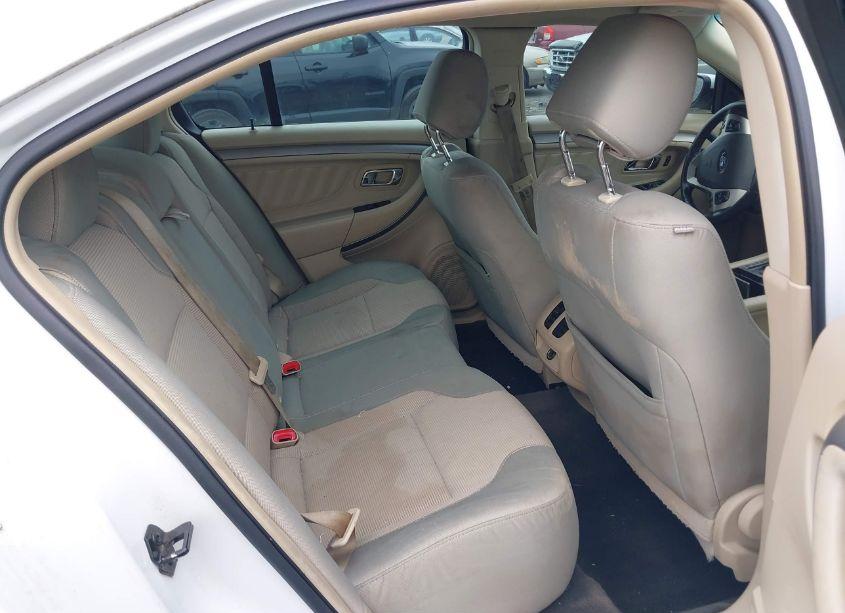 Photo 8 of 2013 Ford Taurus SEL (VIN 1FAHP2E85DG103054)