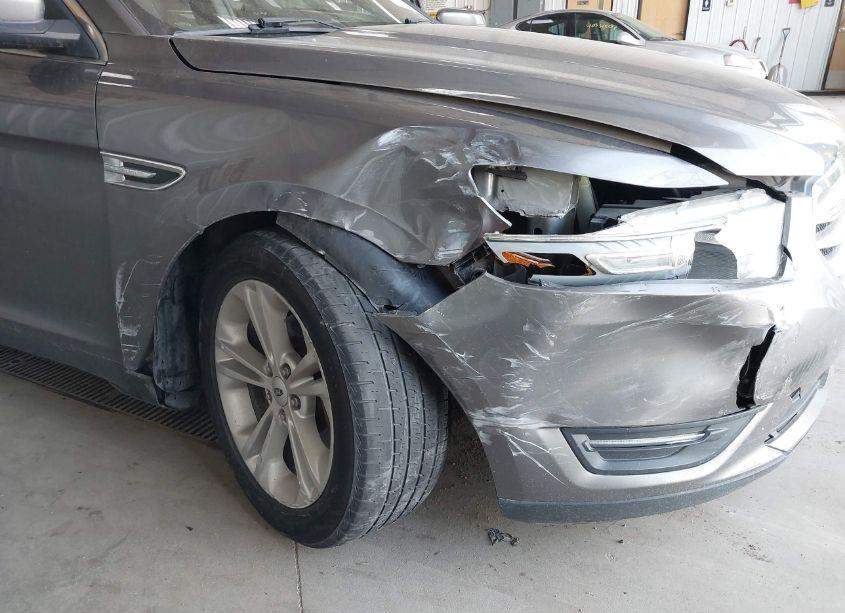 Photo 6 of 2013 Ford Taurus SEL (VIN 1FAHP2E85DG105225)