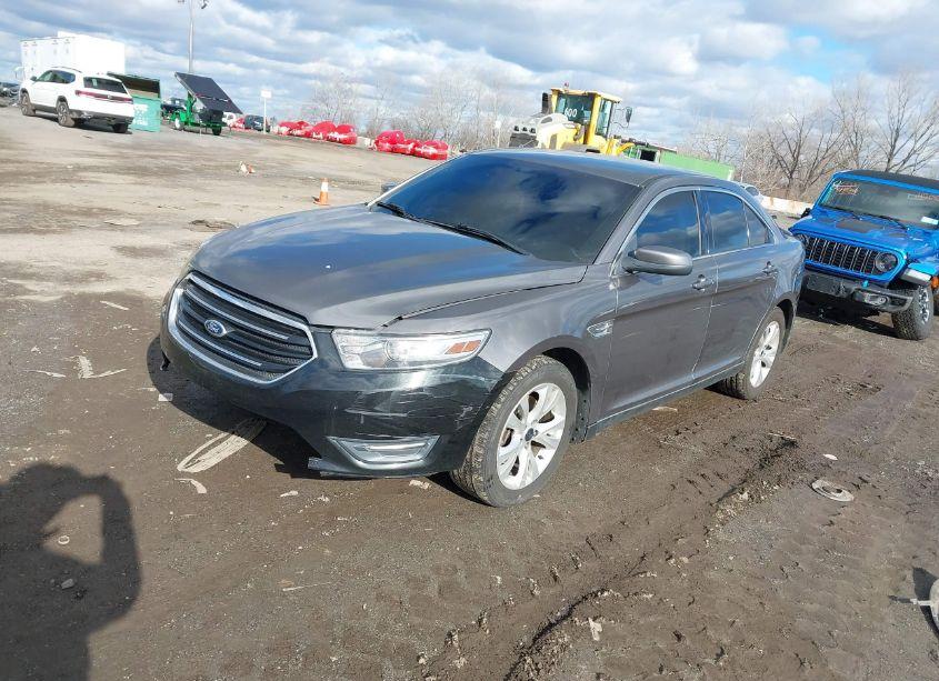 Photo 2 of 2013 Ford Taurus SEL (VIN 1FAHP2E85DG125555)