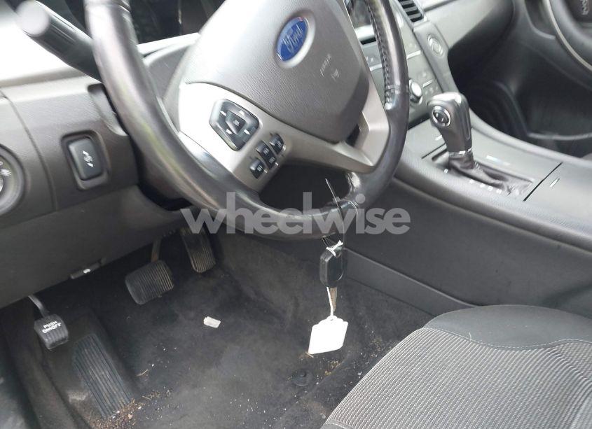 Photo 11 of 2013 Ford Taurus SEL (VIN 1FAHP2E85DG153128)