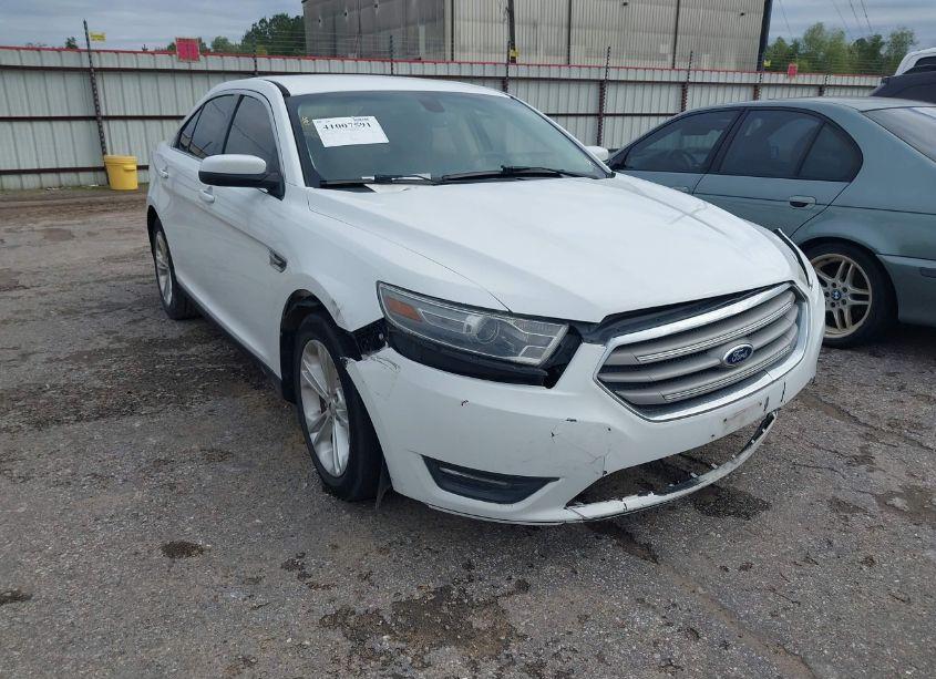 2014 Ford Taurus SEL (VIN 1FAHP2E85EG150344) main photo