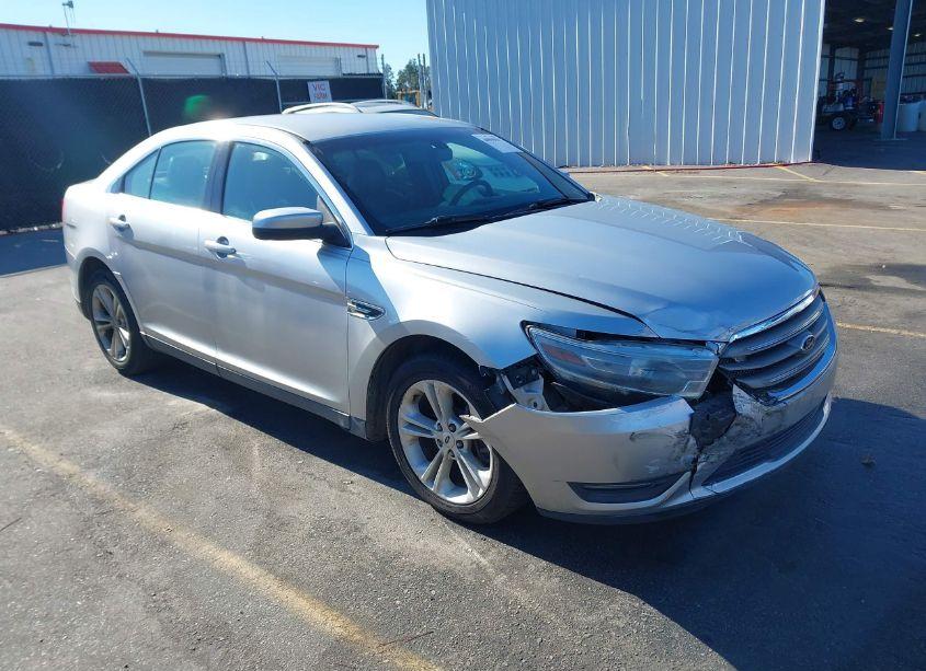 2014 Ford Taurus SEL (VIN 1FAHP2E85EG153888) main photo