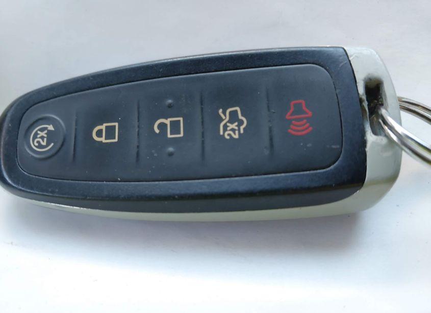 Photo 11 of 2015 Ford Taurus SEL (VIN 1FAHP2E85FG122562)