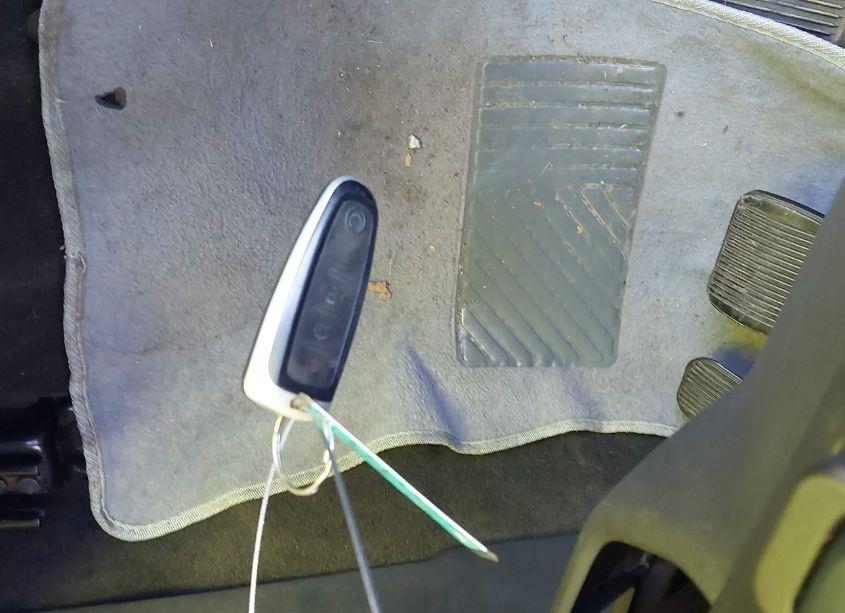 Photo 11 of 2015 Ford Taurus SEL (VIN 1FAHP2E85FG137529)