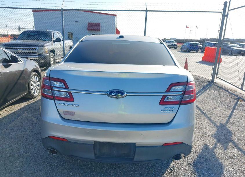 Photo 16 of 2015 Ford Taurus SEL (VIN 1FAHP2E85FG137529)