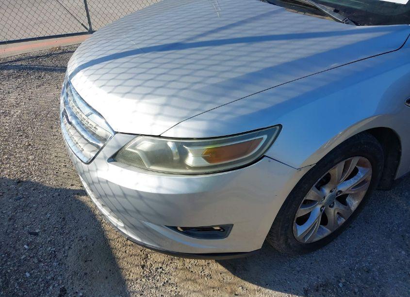 Photo 6 of 2015 Ford Taurus SEL (VIN 1FAHP2E85FG137529)