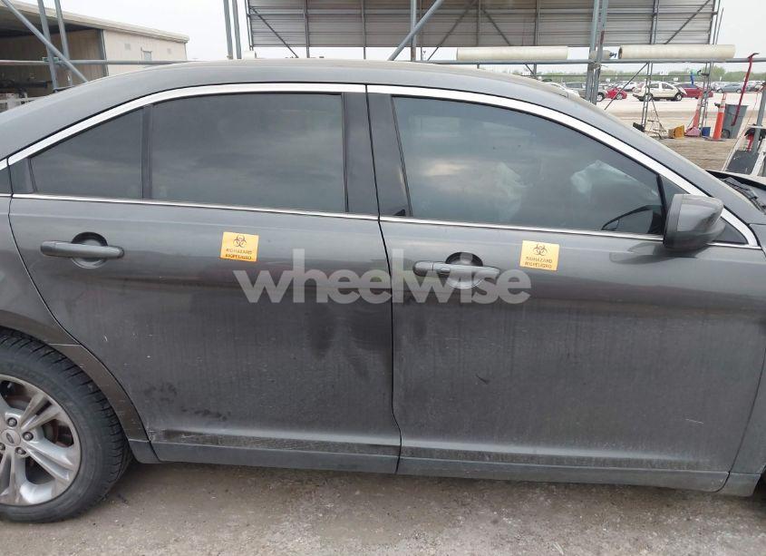 Photo 13 of 2015 Ford Taurus SEL (VIN 1FAHP2E85FG209085)