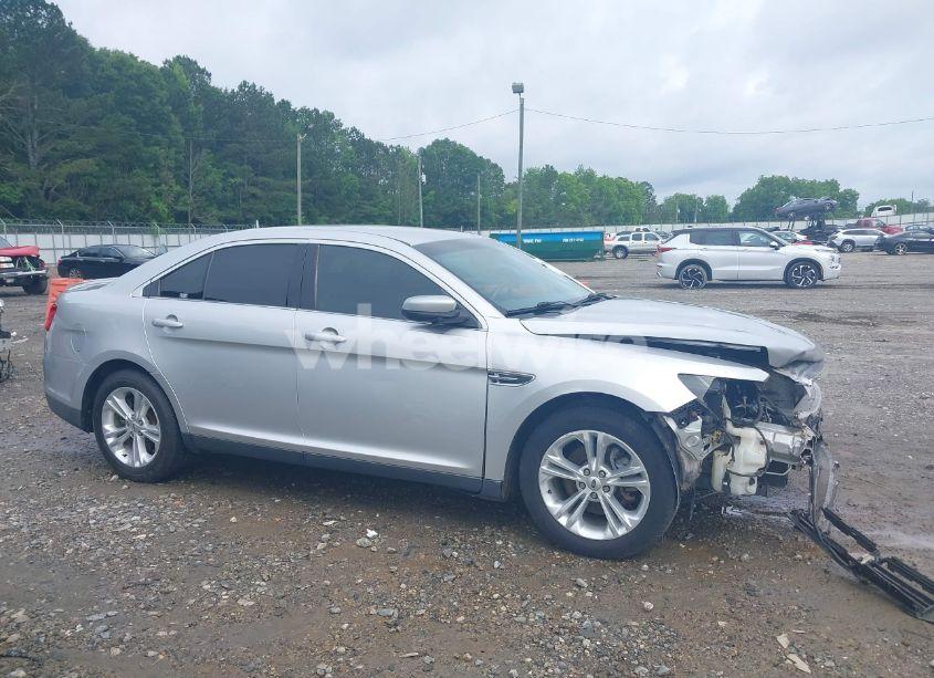 Photo 13 of 2014 Ford Taurus SEL (VIN 1FAHP2E86EG108586)