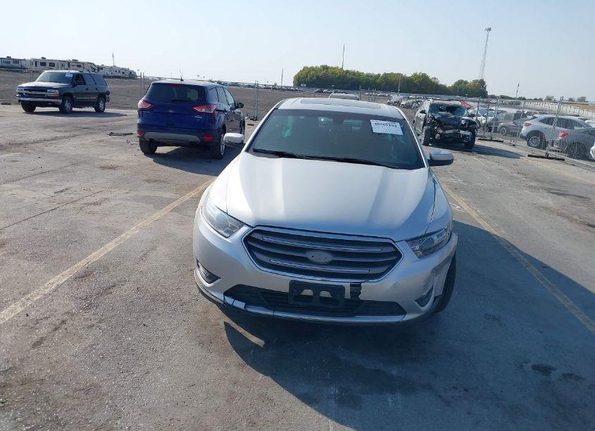 Photo 13 of 2015 Ford Taurus SEL (VIN 1FAHP2E86FG104250)