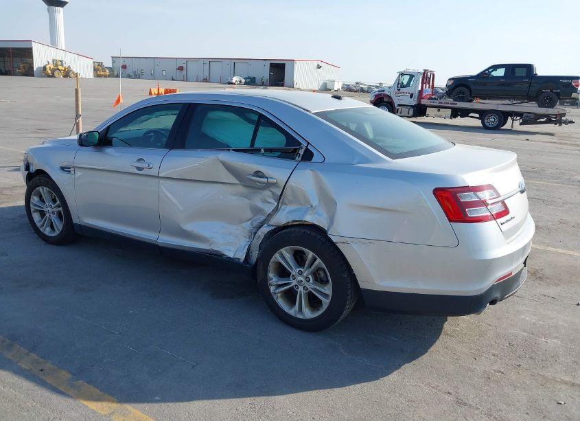 Photo 3 of 2015 Ford Taurus SEL (VIN 1FAHP2E86FG104250)