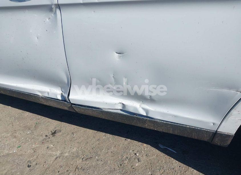 Photo 17 of 2016 Ford Taurus SEL (VIN 1FAHP2E86GG102032)