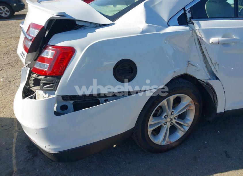 Photo 19 of 2016 Ford Taurus SEL (VIN 1FAHP2E86GG102032)