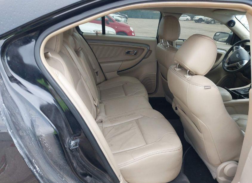 Photo 8 of 2016 Ford Taurus SEL (VIN 1FAHP2E86GG145124)