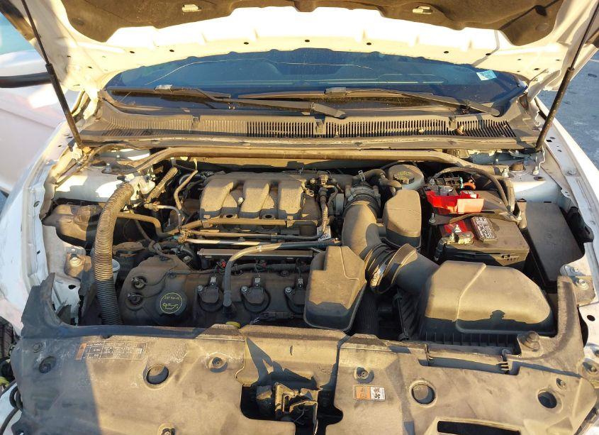 Photo 10 of 2016 Ford Taurus SEL (VIN 1FAHP2E86GG147293)