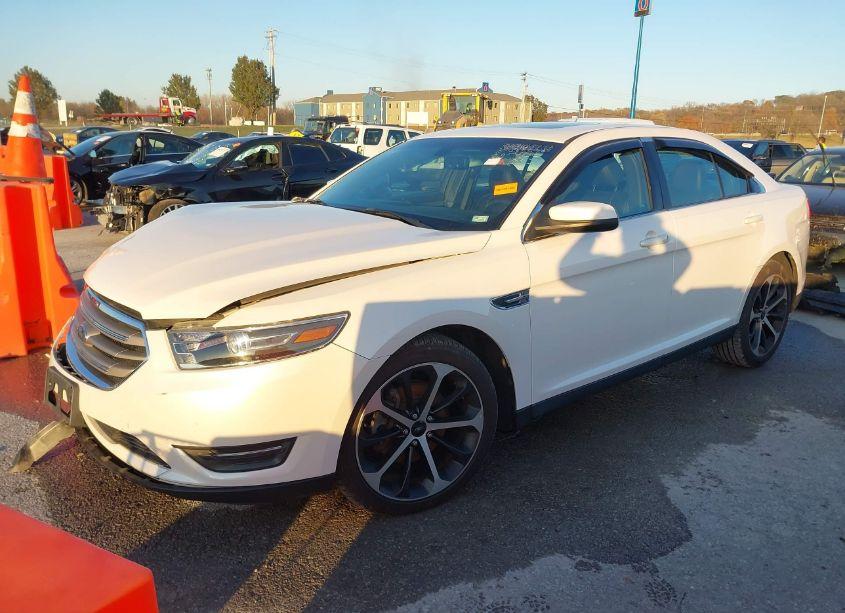 Photo 2 of 2016 Ford Taurus SEL (VIN 1FAHP2E86GG147293)
