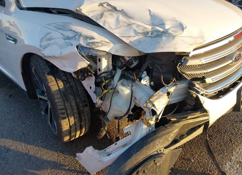 Photo 6 of 2016 Ford Taurus SEL (VIN 1FAHP2E86GG147293)