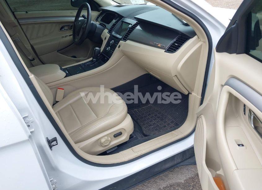 Photo 5 of 2017 Ford Taurus SEL (VIN 1FAHP2E86HG112643)