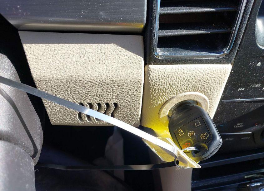 Photo 11 of 2013 Ford Taurus SEL (VIN 1FAHP2E87DG212065)