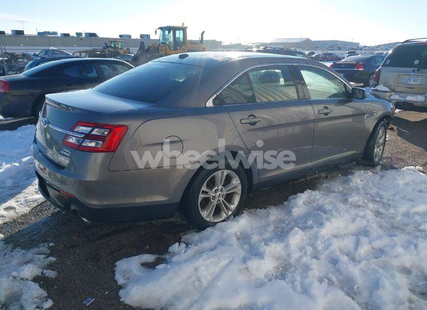 Photo 4 of 2013 Ford Taurus SEL (VIN 1FAHP2E87DG233630)