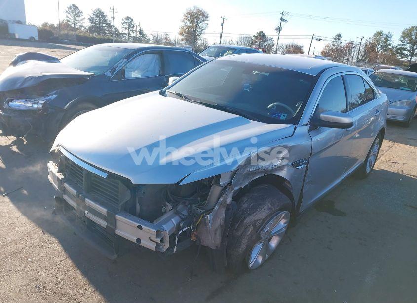 Photo 2 of 2014 Ford Taurus SEL (VIN 1FAHP2E87EG121069)