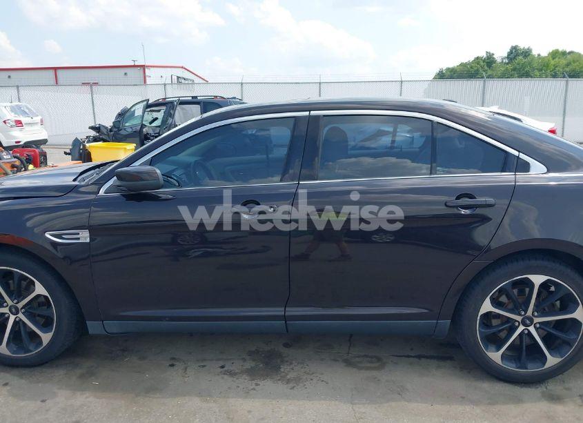 Photo 15 of 2014 Ford Taurus SEL (VIN 1FAHP2E87EG127065)