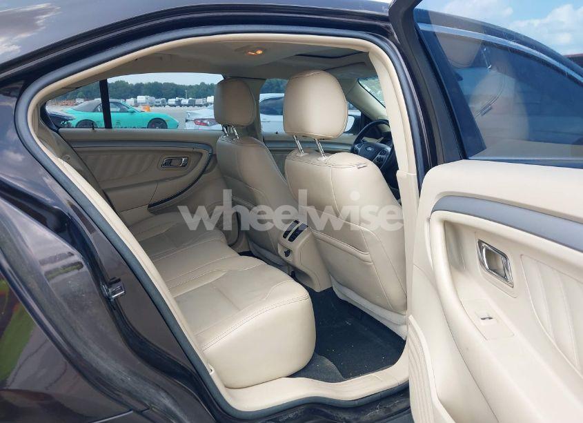 Photo 8 of 2014 Ford Taurus SEL (VIN 1FAHP2E87EG127065)