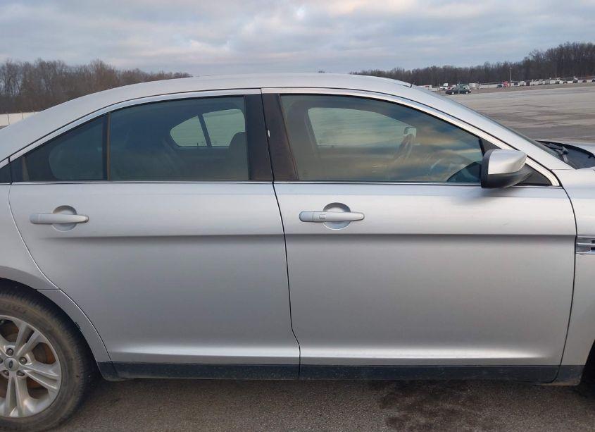 Photo 13 of 2015 Ford Taurus SEL (VIN 1FAHP2E87FG148824)