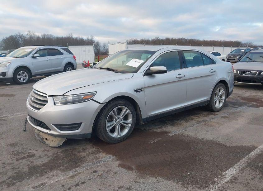 Photo 2 of 2015 Ford Taurus SEL (VIN 1FAHP2E87FG148824)