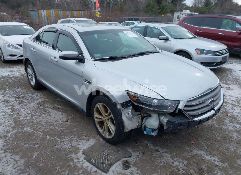 2015 Ford Taurus SEL (VIN 1FAHP2E87FG181077) main photo