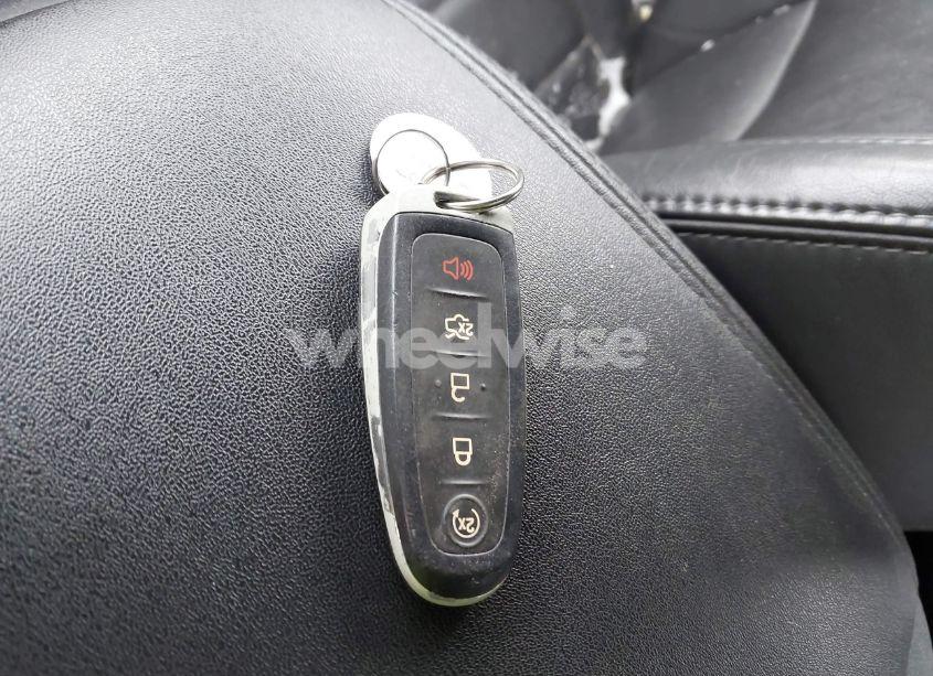 Photo 11 of 2015 Ford Taurus SEL (VIN 1FAHP2E87FG181077)