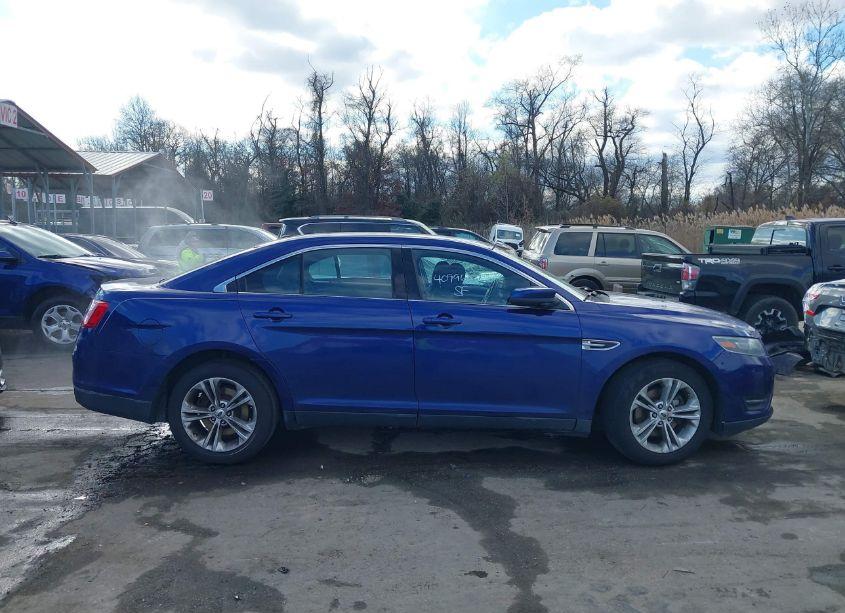 Photo 13 of 2015 Ford Taurus SEL (VIN 1FAHP2E87FG192466)