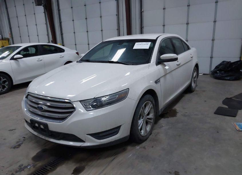 Photo 2 of 2016 Ford Taurus SEL (VIN 1FAHP2E87GG122001)