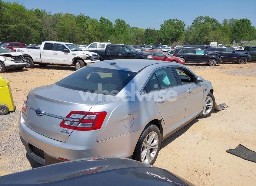 Photo 4 of 2017 Ford Taurus SEL (VIN 1FAHP2E87HG112604)