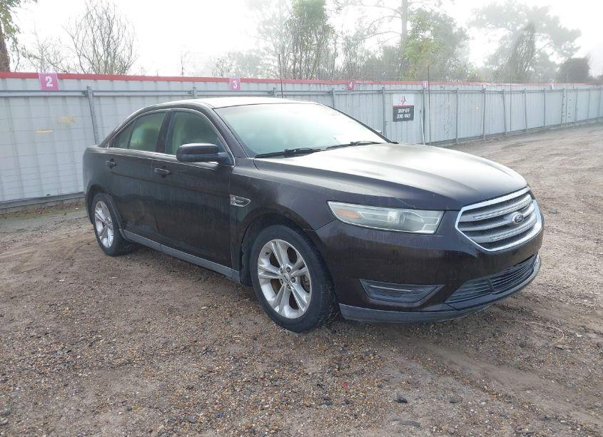 2013 Ford Taurus SEL (VIN 1FAHP2E88DG108992) main photo