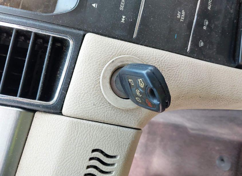 Photo 11 of 2013 Ford Taurus SEL (VIN 1FAHP2E88DG108992)