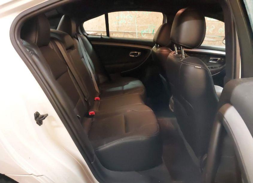 Photo 8 of 2013 Ford Taurus SEL (VIN 1FAHP2E88DG142334)