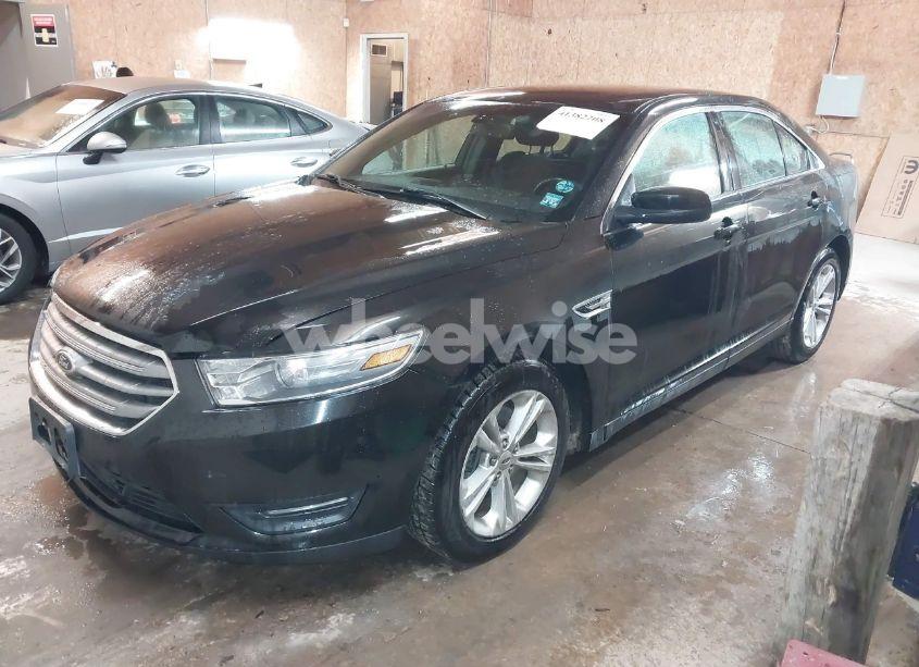 Photo 2 of 2013 Ford Taurus SEL (VIN 1FAHP2E88DG150594)