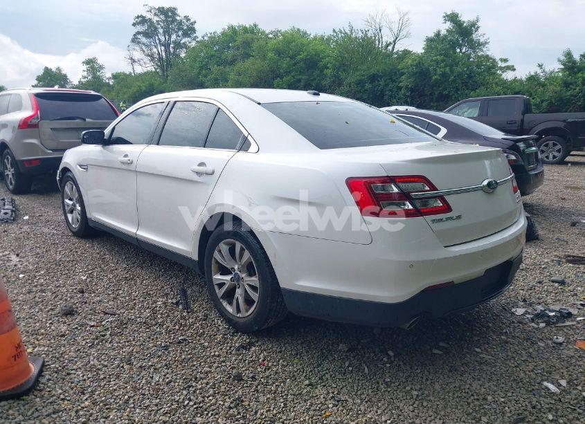 Photo 3 of 2014 Ford Taurus SEL (VIN 1FAHP2E88EG129018)