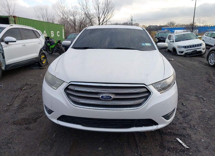 Photo 13 of 2014 Ford Taurus SEL (VIN 1FAHP2E88EG137605)