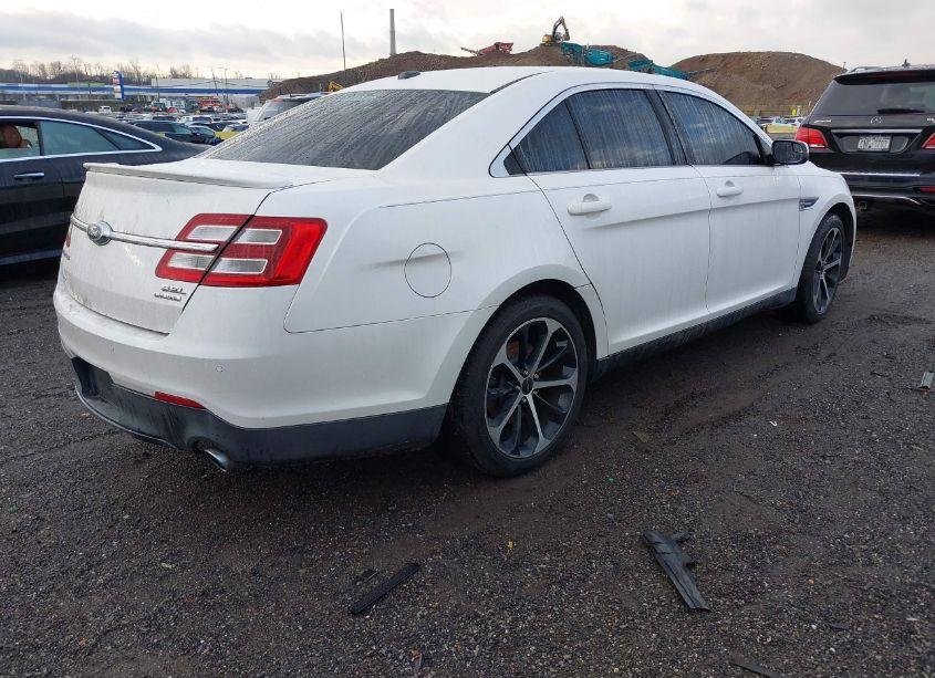 Photo 4 of 2014 Ford Taurus SEL (VIN 1FAHP2E88EG137605)