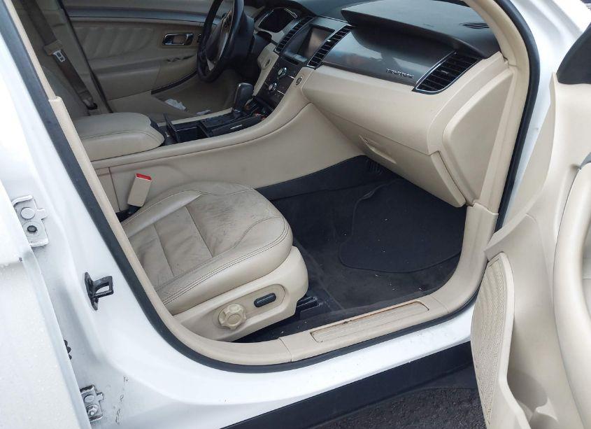 Photo 5 of 2014 Ford Taurus SEL (VIN 1FAHP2E88EG137605)