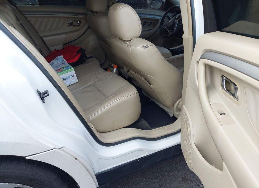 Photo 8 of 2014 Ford Taurus SEL (VIN 1FAHP2E88EG137605)