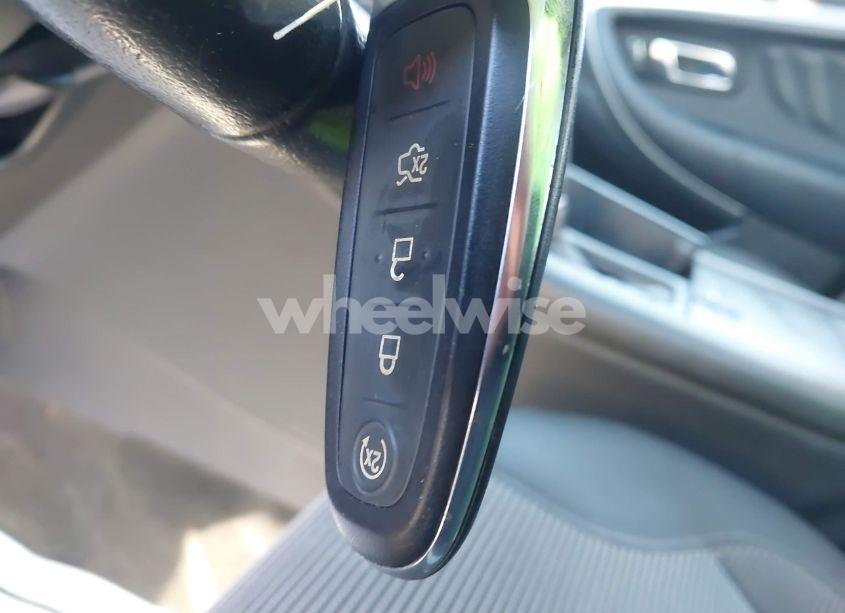 Photo 11 of 2015 Ford Taurus SEL (VIN 1FAHP2E88FG133197)